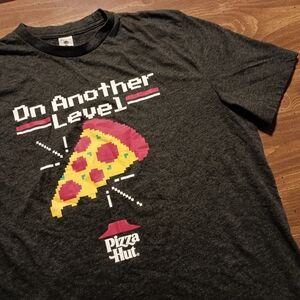 PIZZA HUT T-SHIRT - XL // Classic Uniform Tee Shirt Video Game Pixel retro style